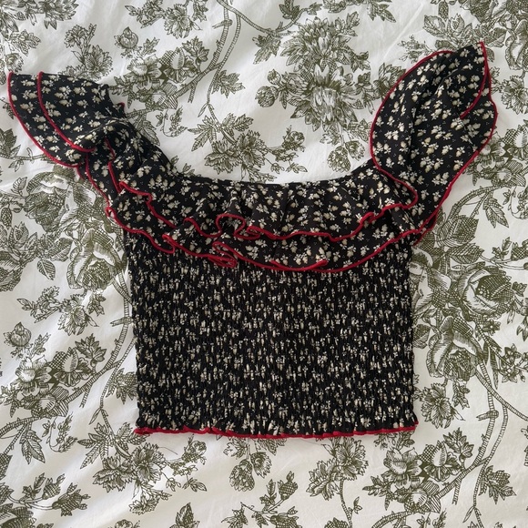 LIKELY Revolve Women’s Harlow Floral Off-the-Shoulder Athena Smocked Crop Top SM - Picture 4 of 9